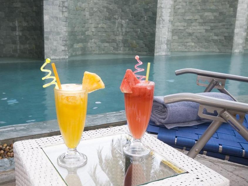 The Sangkum Hotel بنوم بنه المظهر الخارجي الصورة