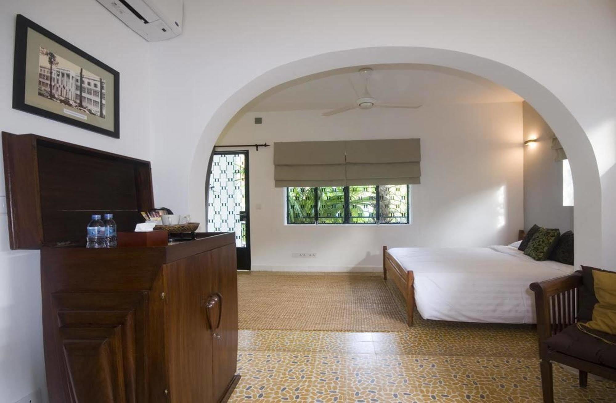 The Sangkum Hotel بنوم بنه المظهر الخارجي الصورة