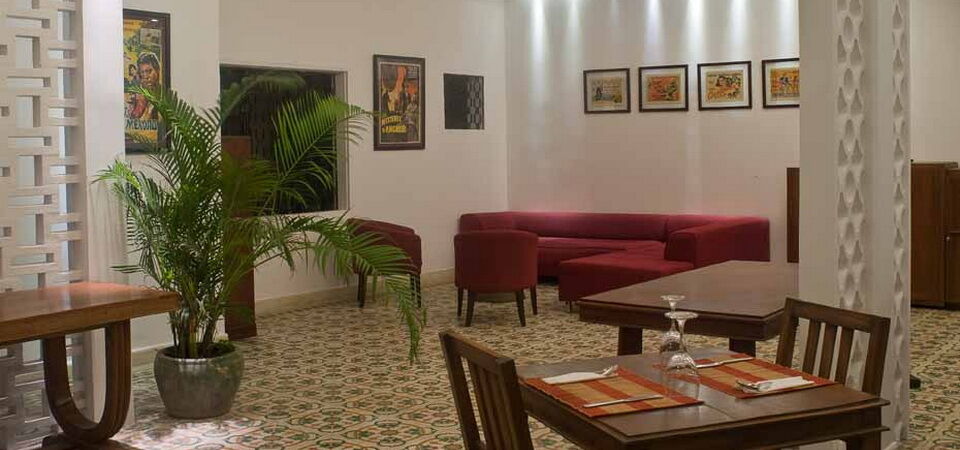 The Sangkum Hotel بنوم بنه المظهر الخارجي الصورة